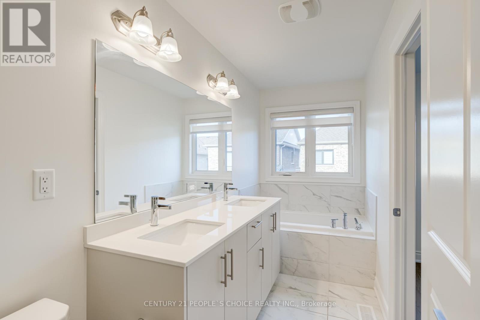 64 Montrose Boulevard, Bradford West Gwillimbury, Ontario  L3Z 4P3 - Photo 27 - N12573916