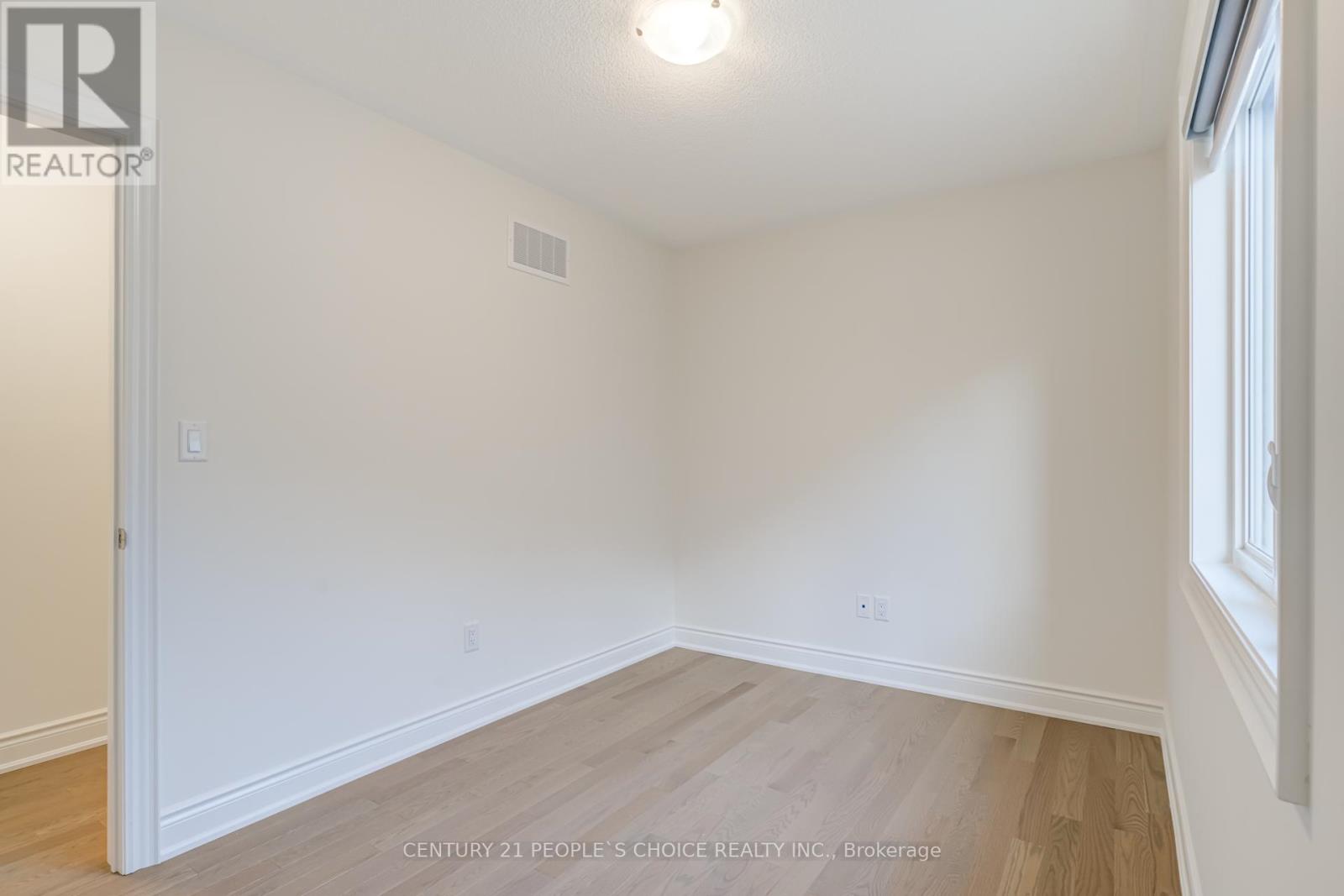 64 Montrose Boulevard, Bradford West Gwillimbury, Ontario  L3Z 4P3 - Photo 39 - N12573916