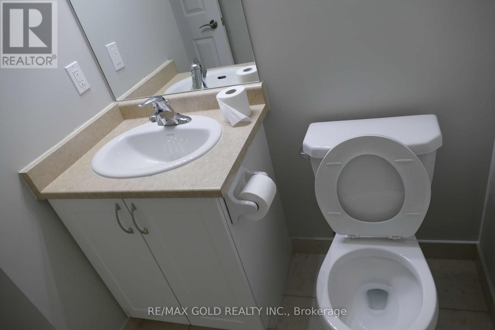 115 - 339 Rathburn Road, Mississauga, Ontario  L5B 0C8 - Photo 10 - W12598598