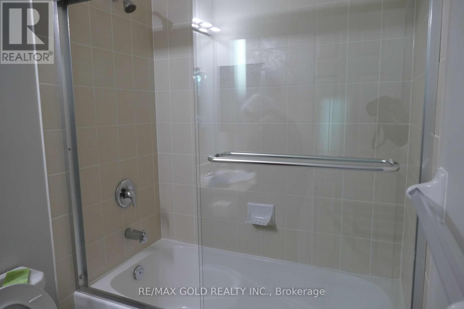 115 - 339 Rathburn Road, Mississauga, Ontario  L5B 0C8 - Photo 16 - W12598598