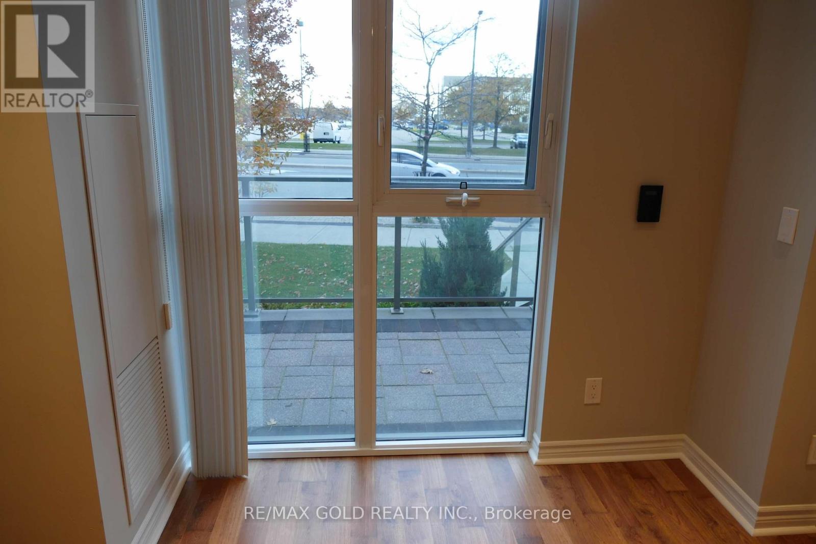 115 - 339 Rathburn Road, Mississauga, Ontario  L5B 0C8 - Photo 6 - W12598598