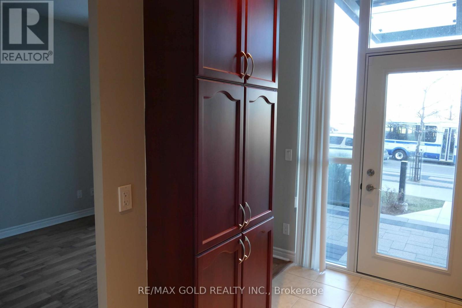 115 - 339 Rathburn Road, Mississauga, Ontario  L5B 0C8 - Photo 31 - W12598598