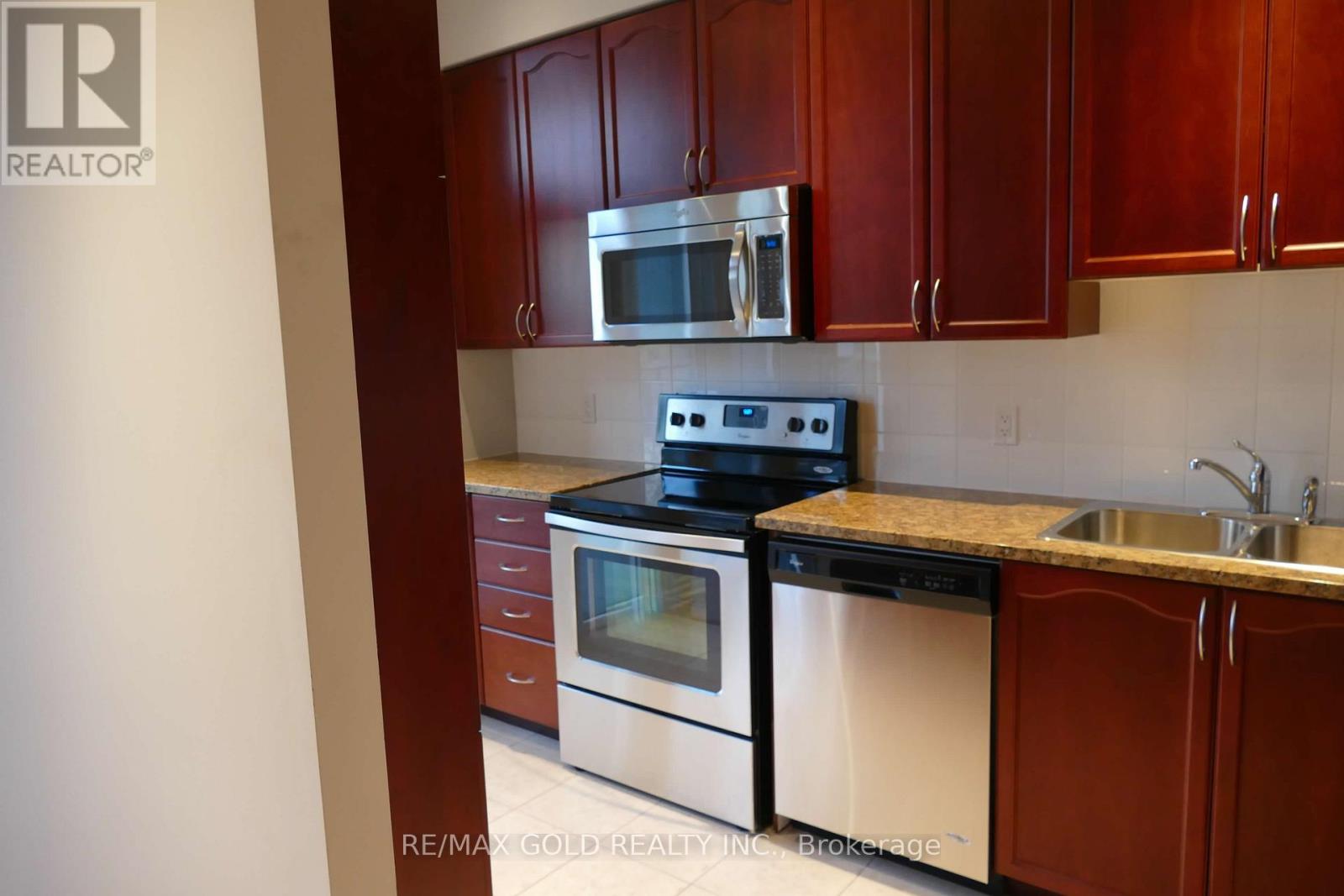 115 - 339 Rathburn Road, Mississauga, Ontario  L5B 0C8 - Photo 7 - W12598598