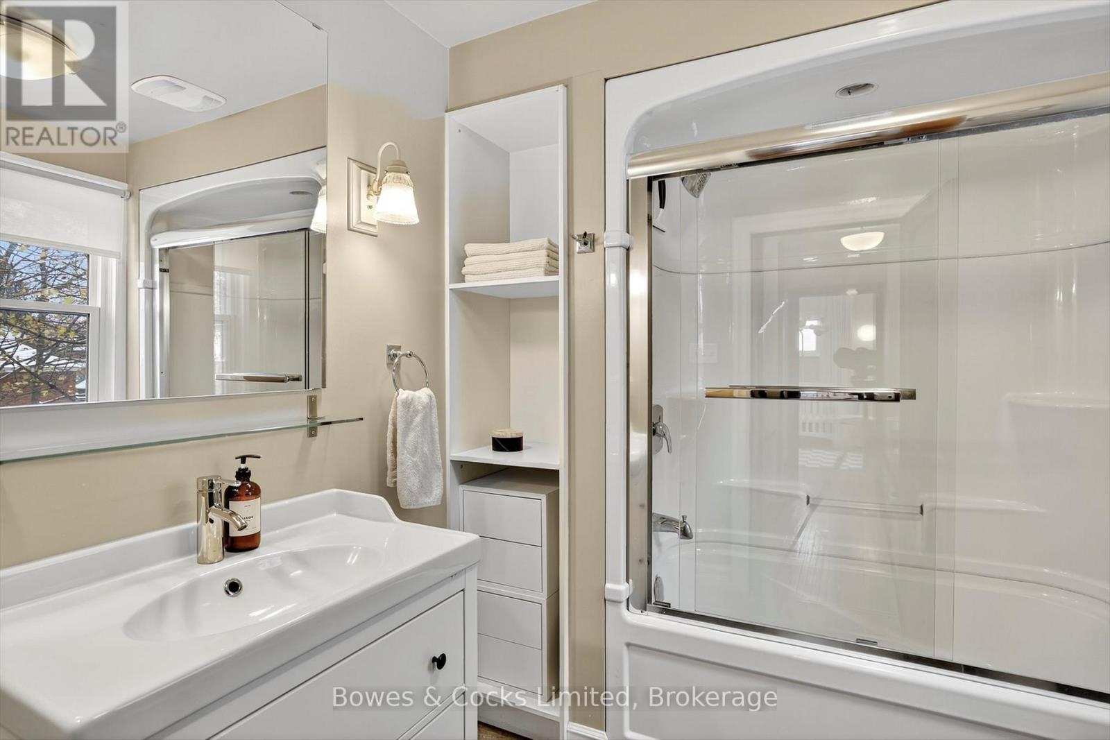 712 Bethune Street, Peterborough, Ontario K9H 4A4 - Photo 30 - X12537778