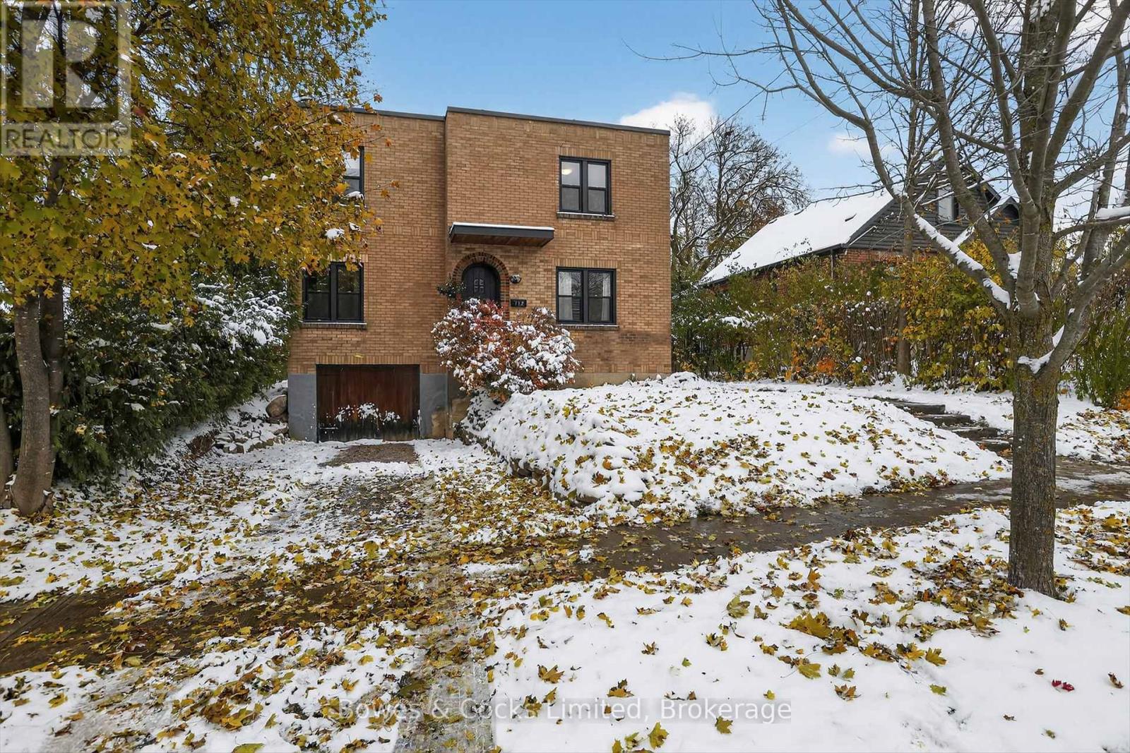 712 Bethune Street, Peterborough, Ontario K9H 4A4 - Photo 2 - X12537778