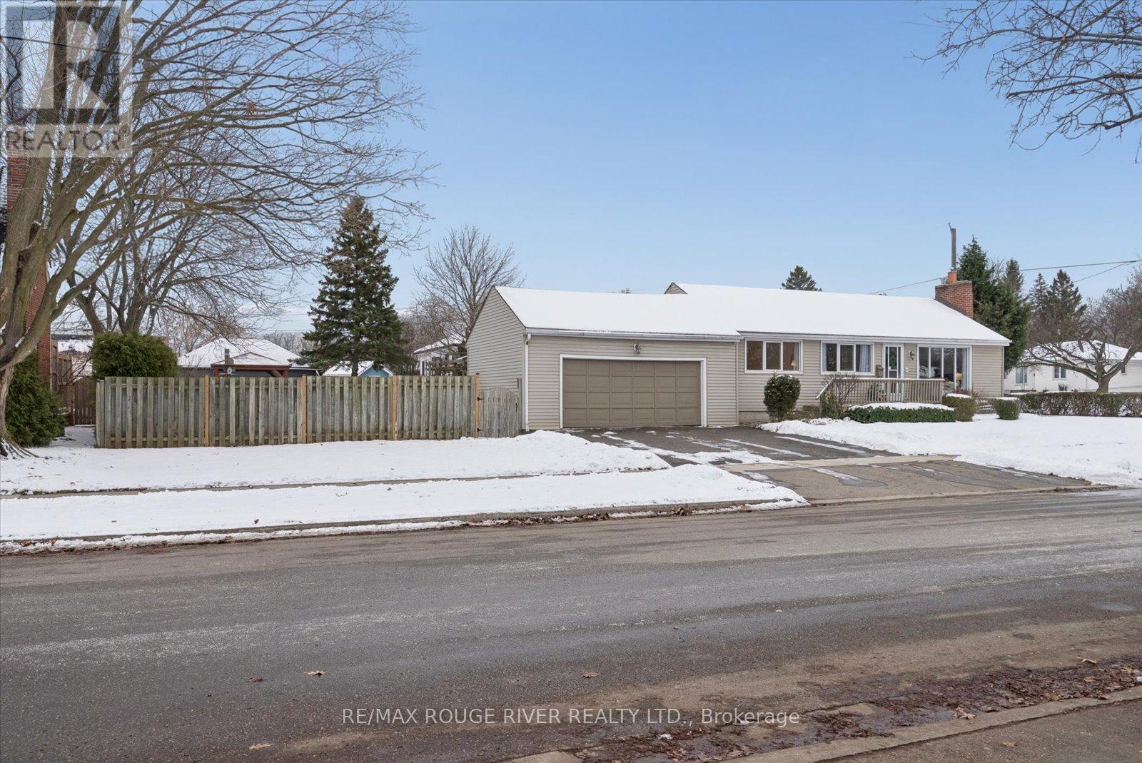 109 Sherwood Avenue, Oshawa, Ontario  L1G 3L7 - Photo 2 - E12600792
