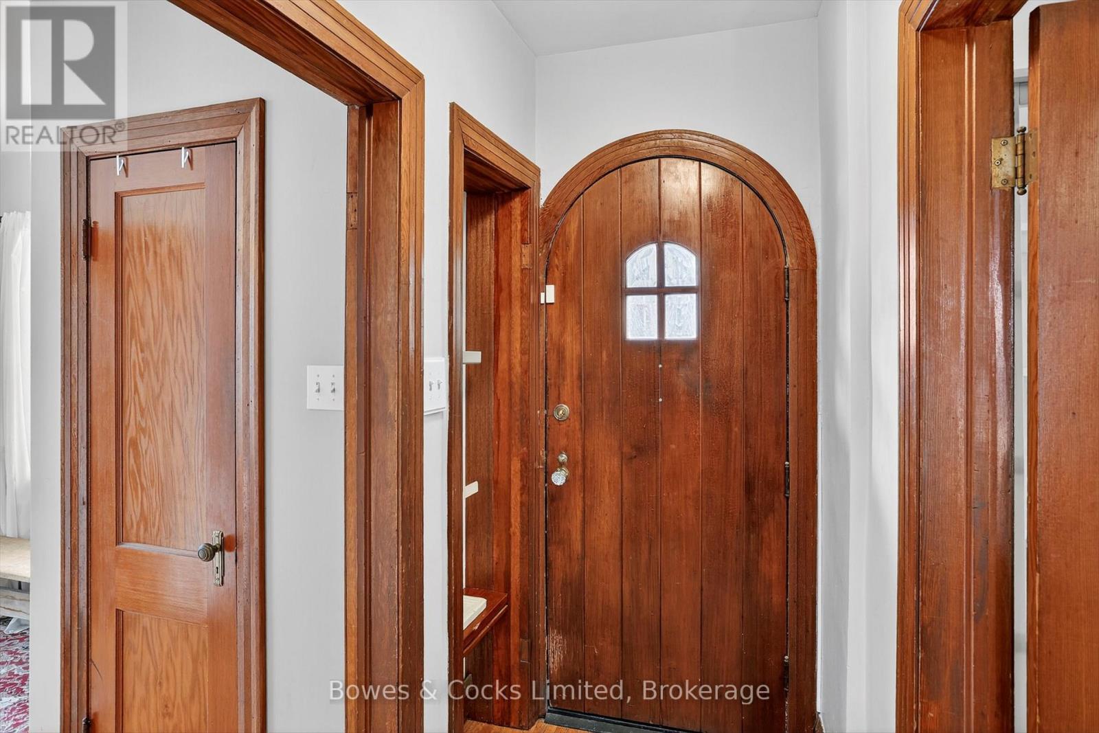 712 Bethune Street, Peterborough, Ontario K9H 4A4 - Photo 7 - X12537778