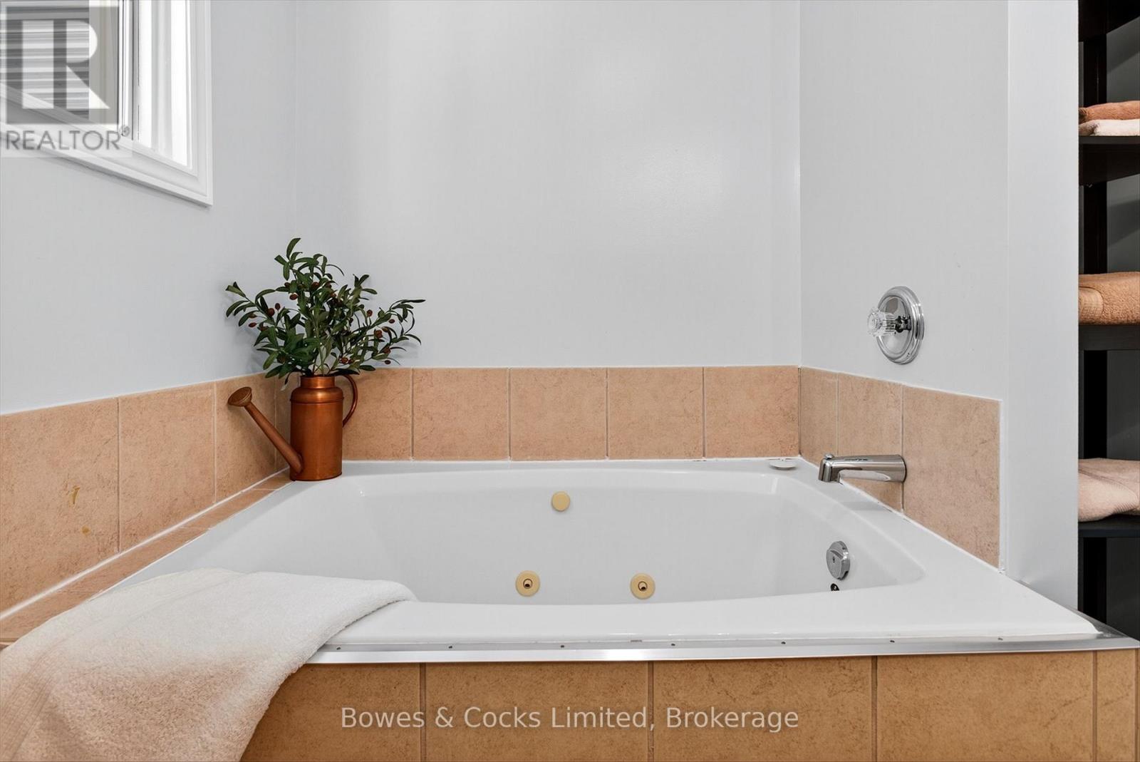 16899 Telephone Road, Quinte West, Ontario  K8V 5P4 - Photo 39 - X12550352