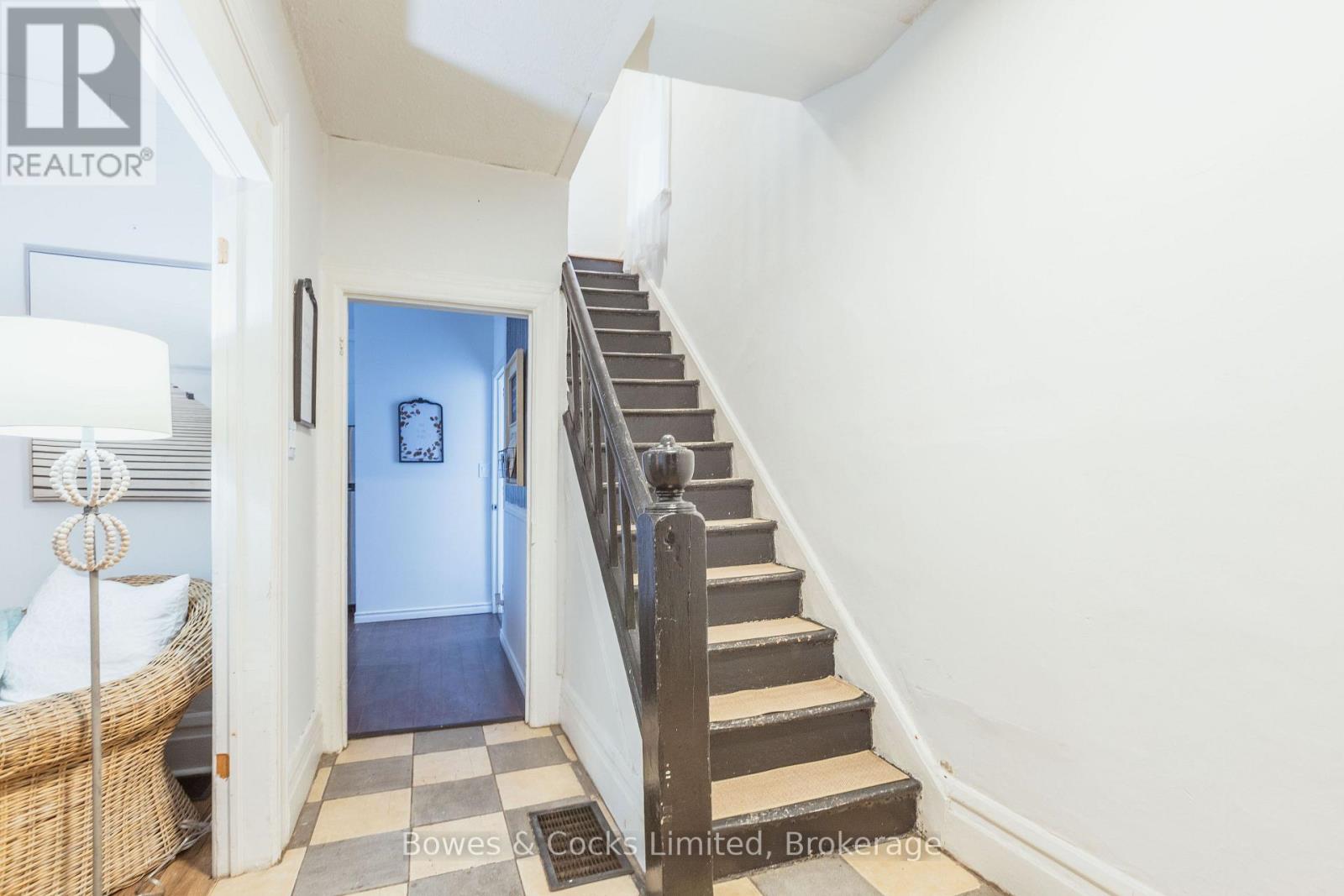 1049 High Street, Peterborough, Ontario  K9J 5R8 - Photo 8 - X12586844