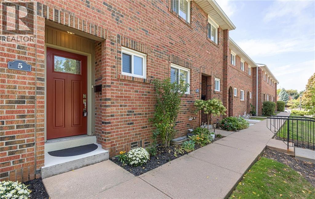 125 Livingston Avenue Unit# 5, Grimsby, Ontario  L3M 4S5 - Photo 5 - 40791384