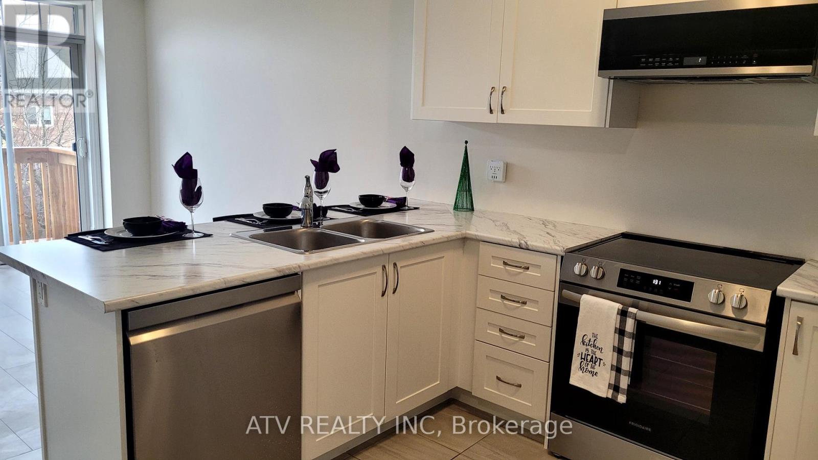 2135 Speare Court, Innisfil, Ontario  L9S 0M9 - Photo 12 - N12600728