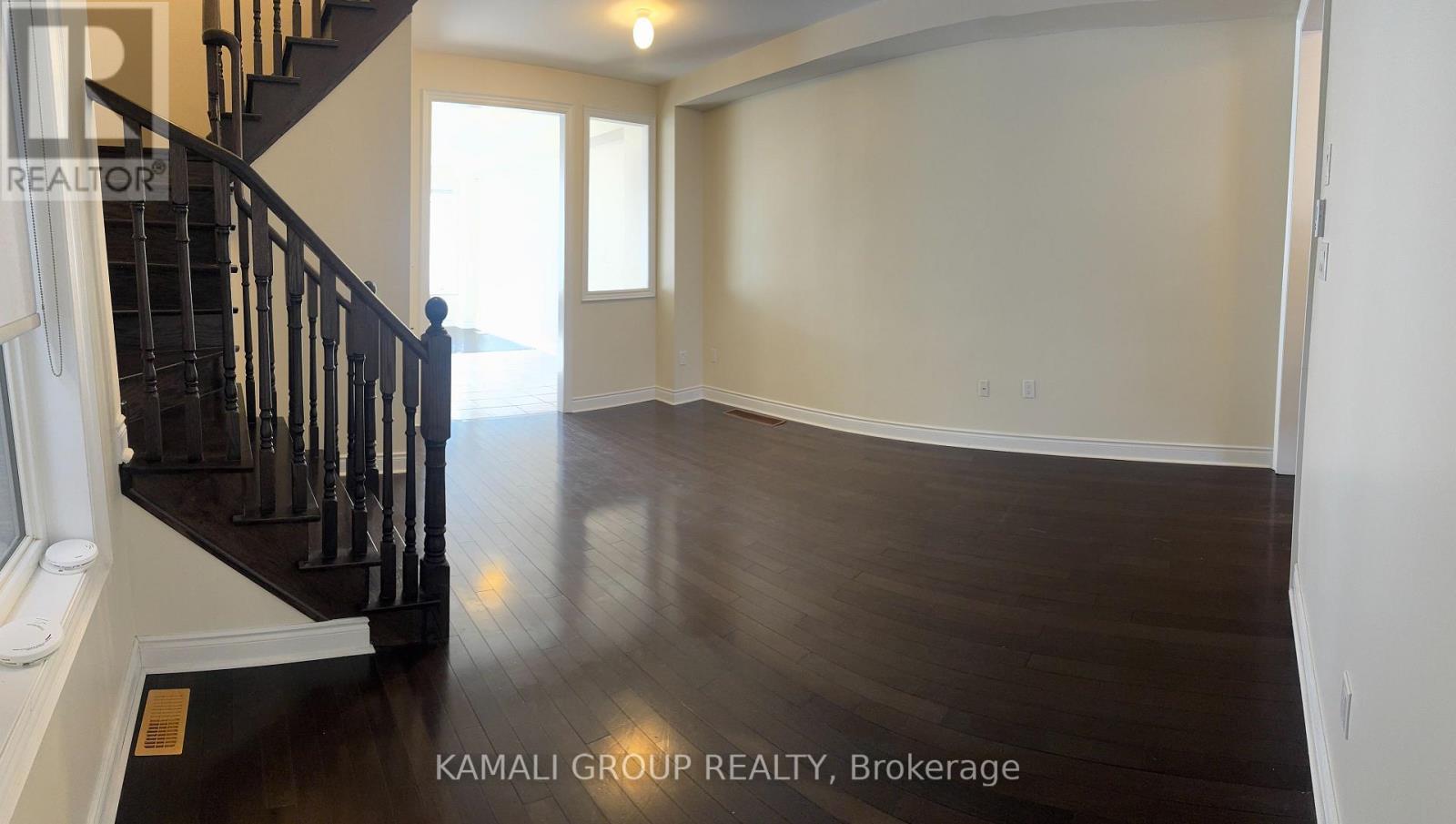 135 Lindbergh Drive, Vaughan, Ontario  L4H 3L7 - Photo 3 - N12600754