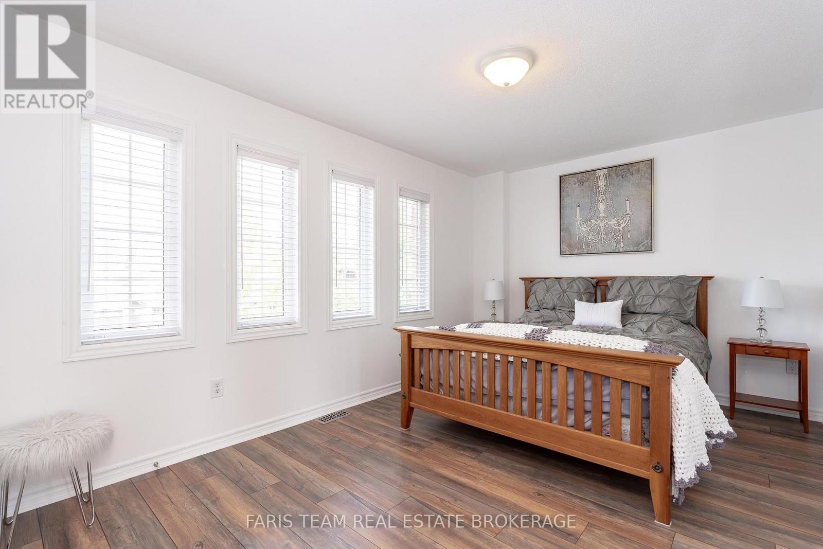 3 Saxon Road, Barrie (Innis-Shore), Ontario  L4M 7G6 - Photo 20 - S12600786