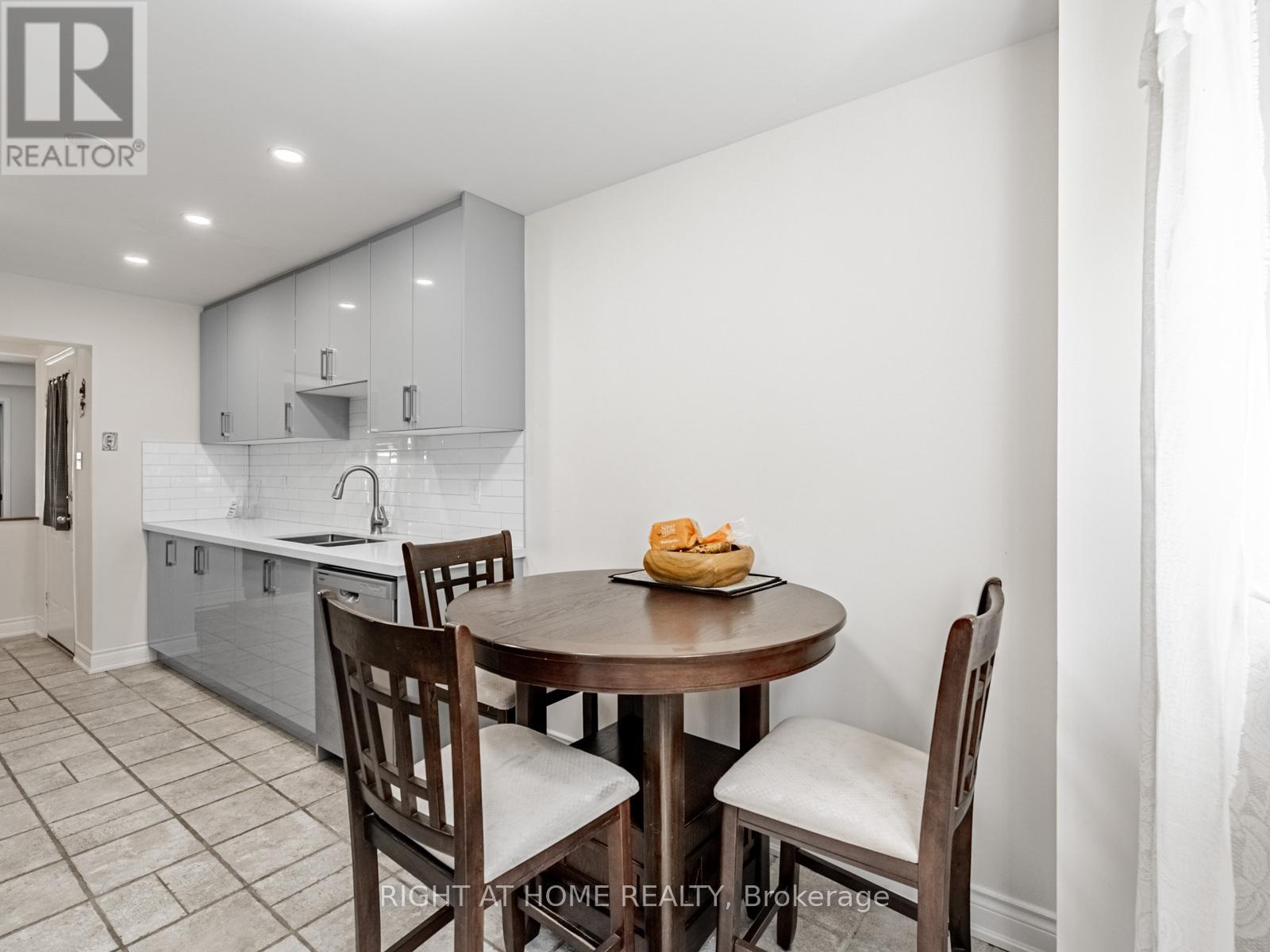 1129 Beechnut Road, Oakville, Ontario  L6J 7P2 - Photo 11 - W12600672