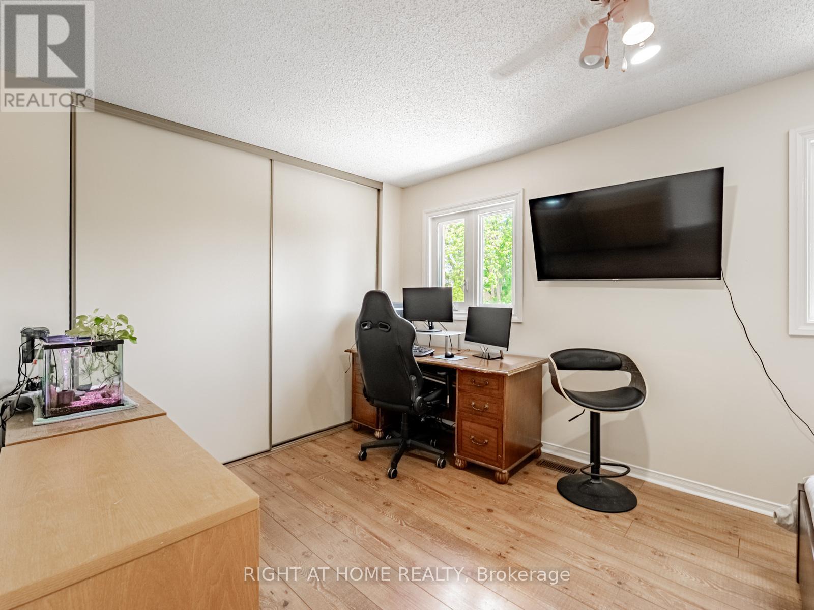 1129 Beechnut Road, Oakville, Ontario  L6J 7P2 - Photo 22 - W12600672