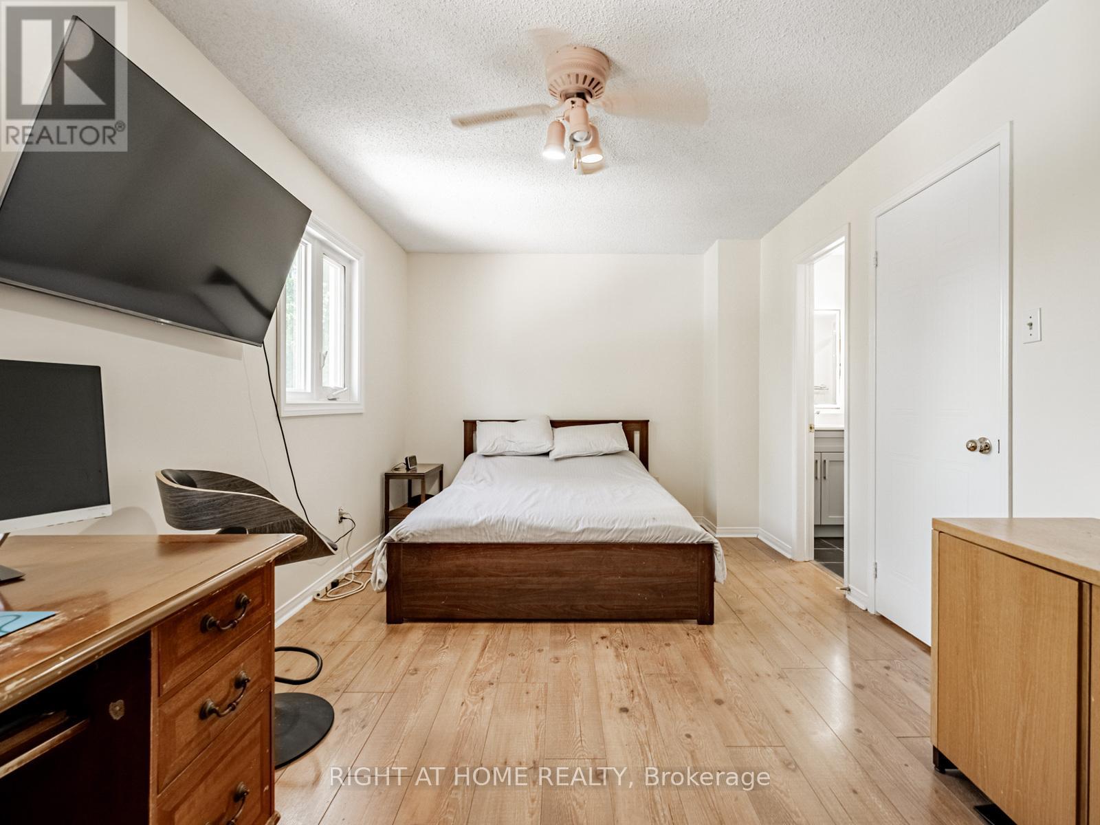 1129 Beechnut Road, Oakville, Ontario  L6J 7P2 - Photo 25 - W12600672