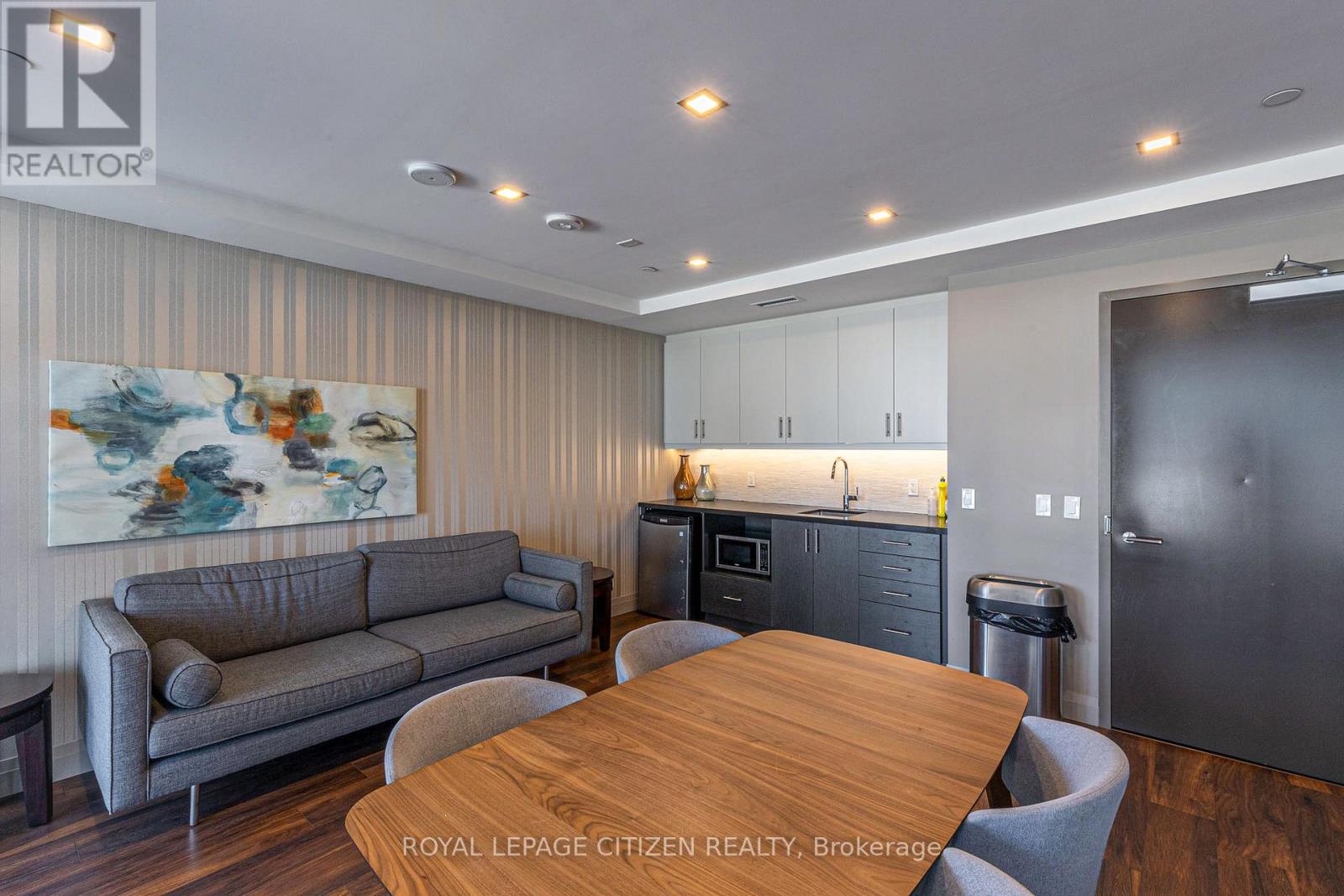 1408 - 17 Zorra Street, Toronto, Ontario  M8Z 0C8 - Photo 32 - W12600784