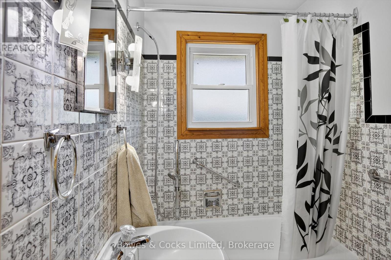 374 County Road 4, Douro-Dummer, Ontario  K9J 6Y2 - Photo 19 - X12407294