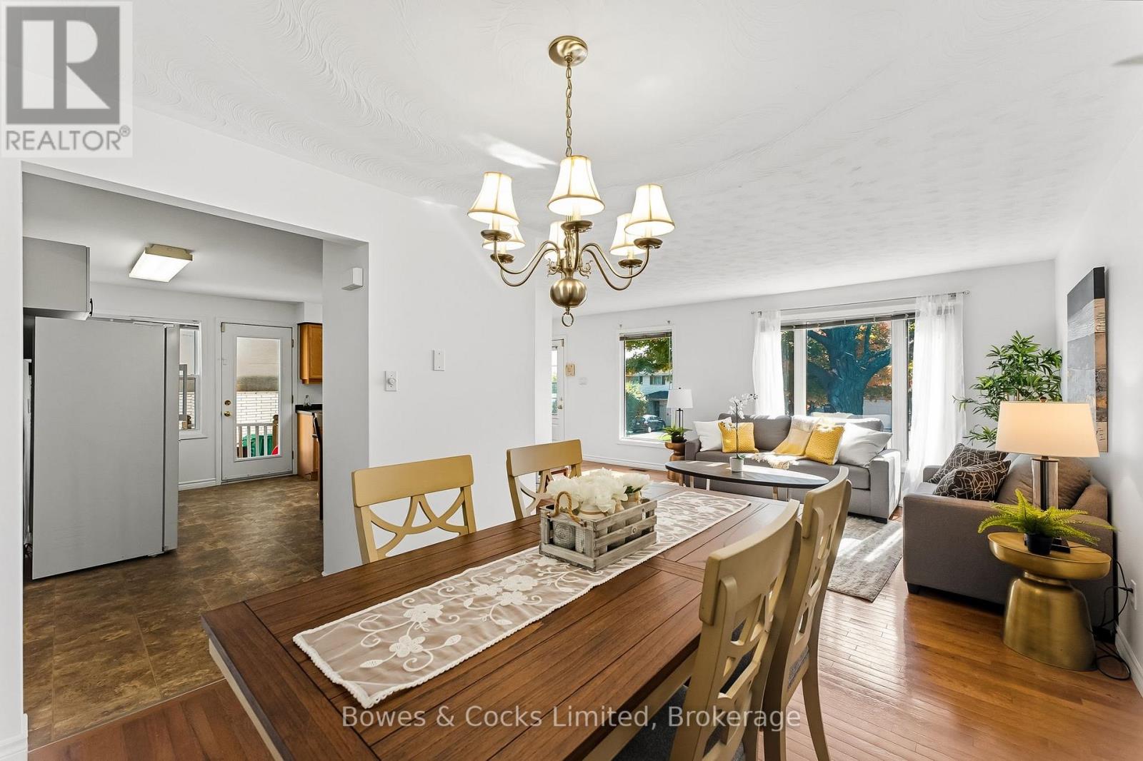 540 Montcalm Drive, Peterborough, Ontario  K9H 6S7 - Photo 11 - X12447159