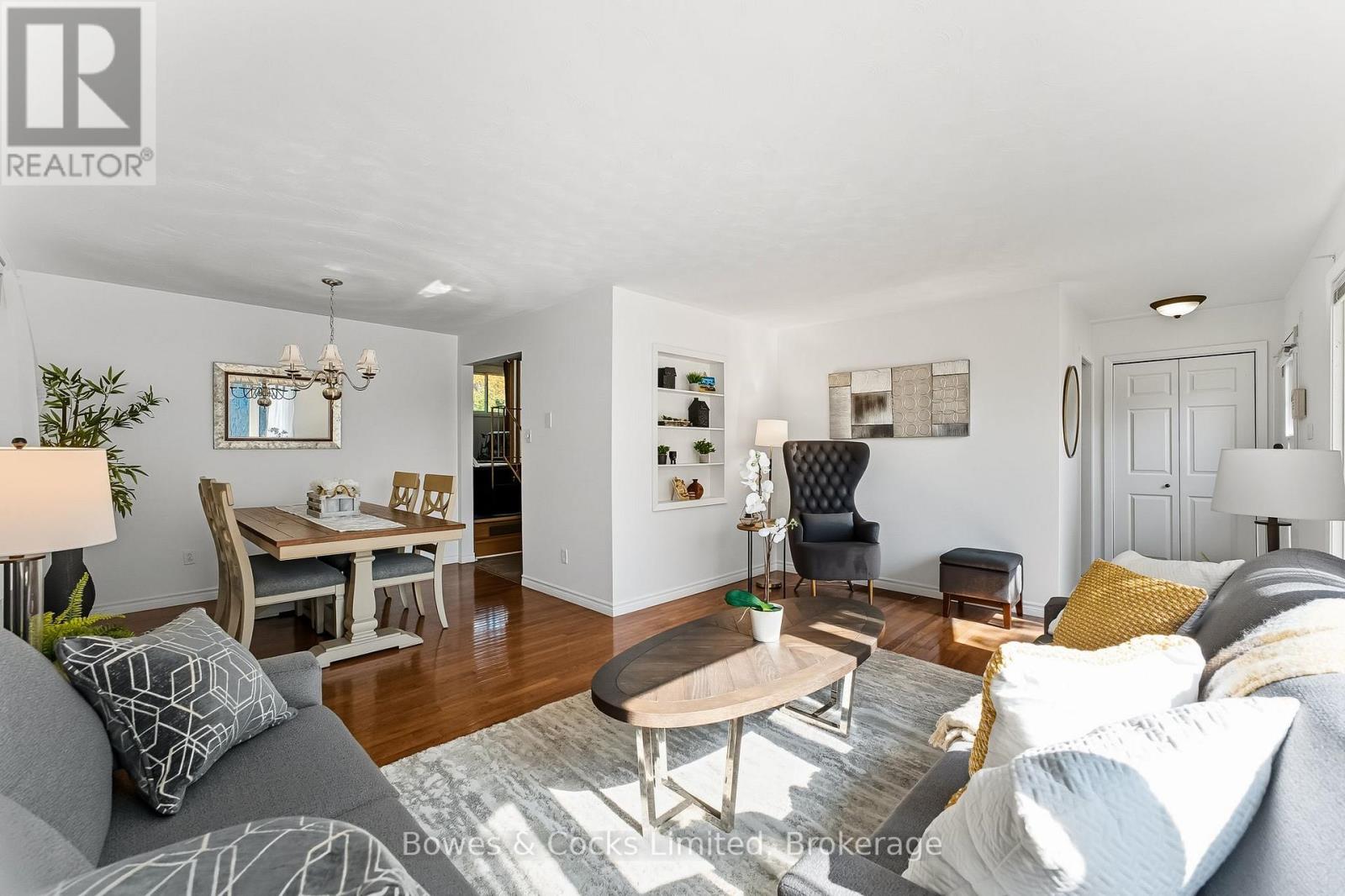 540 Montcalm Drive, Peterborough, Ontario  K9H 6S7 - Photo 8 - X12447159