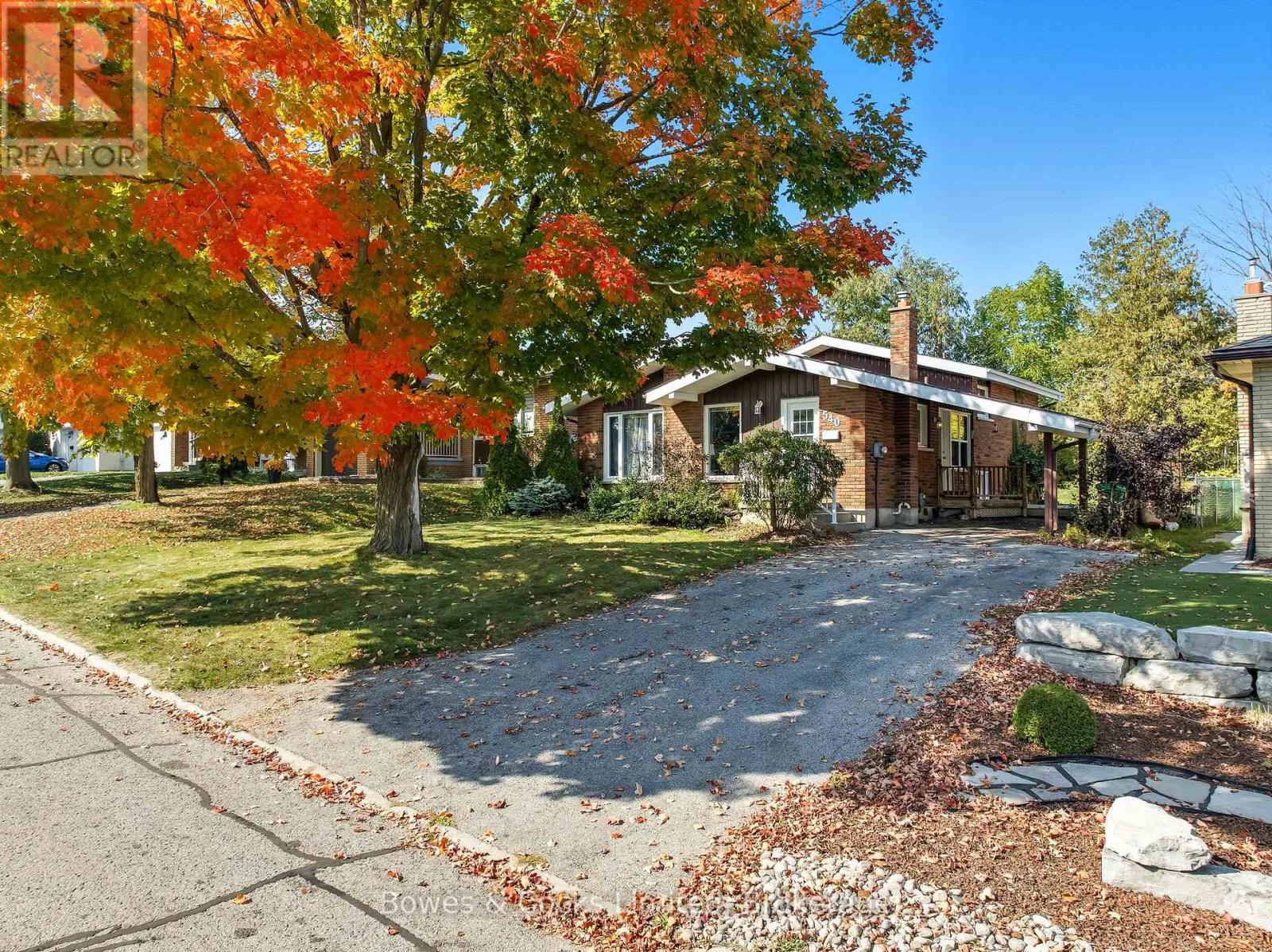 540 Montcalm Drive, Peterborough, Ontario  K9H 6S7 - Photo 3 - X12447159