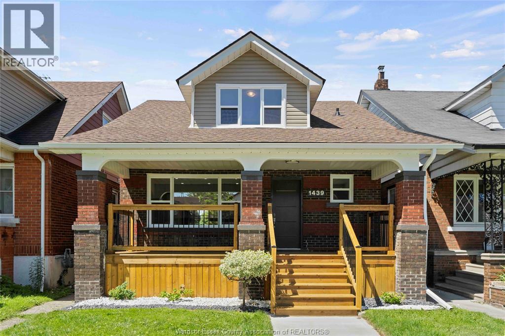 MLS# 25031168: 1439 BENJAMIN AVENUE Unit# LOWER, Windsor, Canada