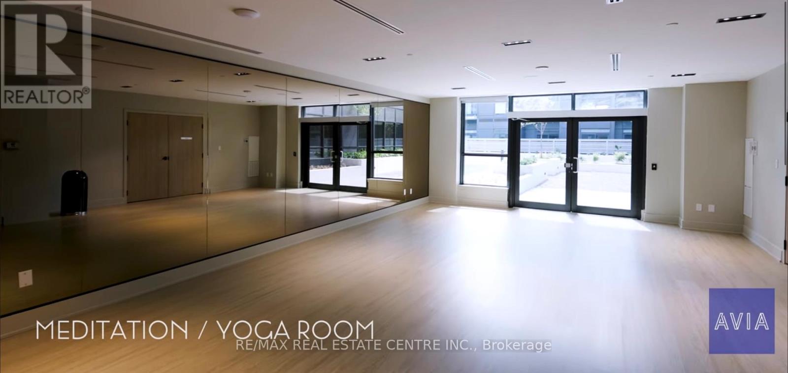 1403 - 430 Square One Drive, Mississauga, Ontario  L5B 0L6 - Photo 38 - W12587694