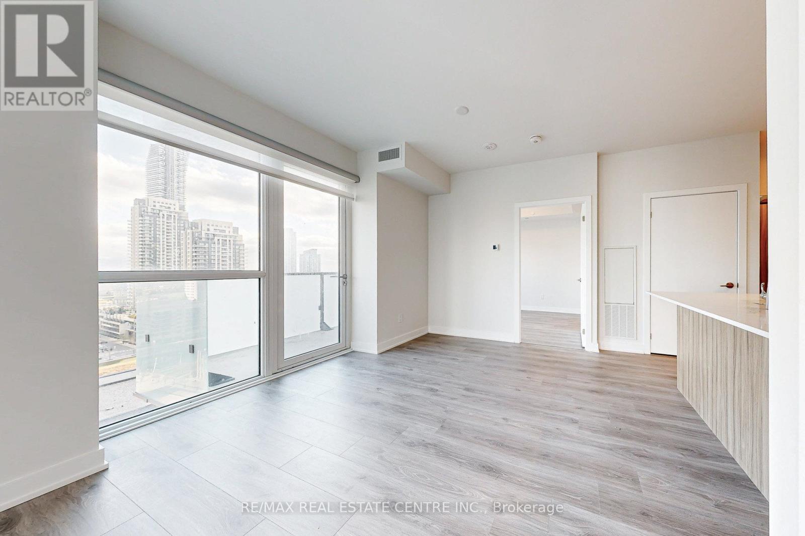 1403 - 430 Square One Drive, Mississauga, Ontario  L5B 0L6 - Photo 18 - W12587694