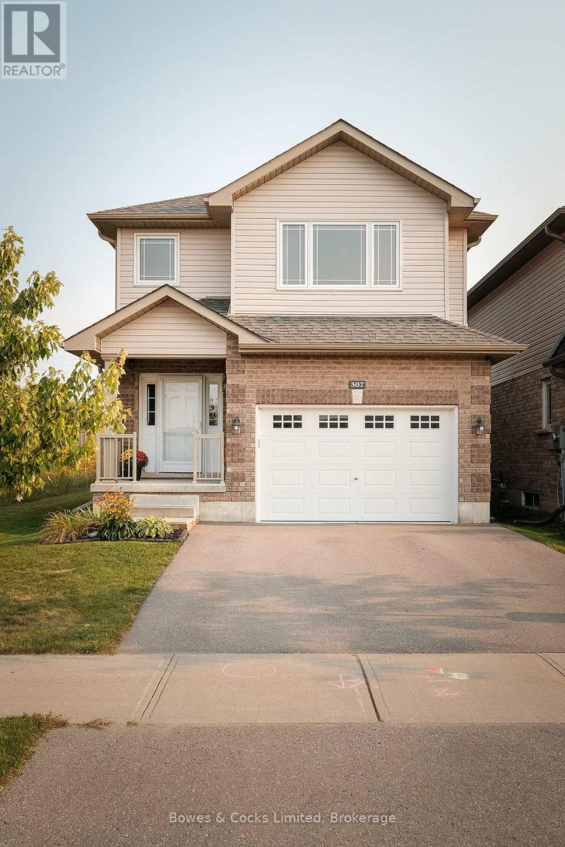 307 Louden Terrace, Peterborough, Ontario  K9J 0C4 - Photo 2 - X12474716