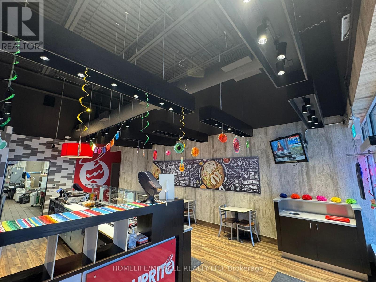 300b - 606 Laurelwood Street, Waterloo, Ontario  N2V 2S7 - Photo 2 - X12600686