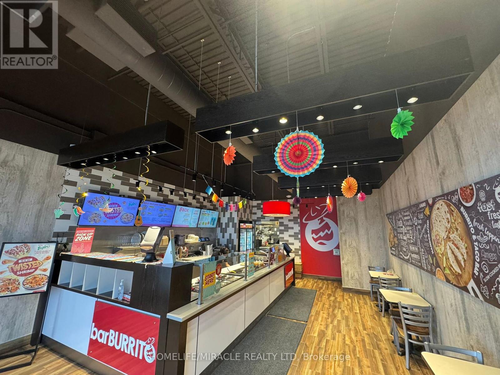 300b - 606 Laurelwood Street, Waterloo, Ontario  N2V 2S7 - Photo 3 - X12600686