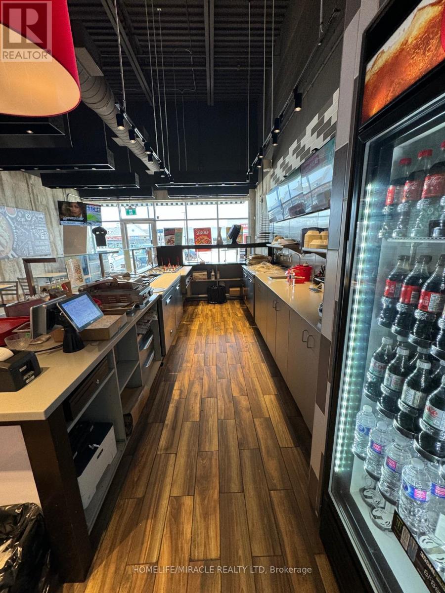 300b - 606 Laurelwood Street, Waterloo, Ontario  N2V 2S7 - Photo 4 - X12600686