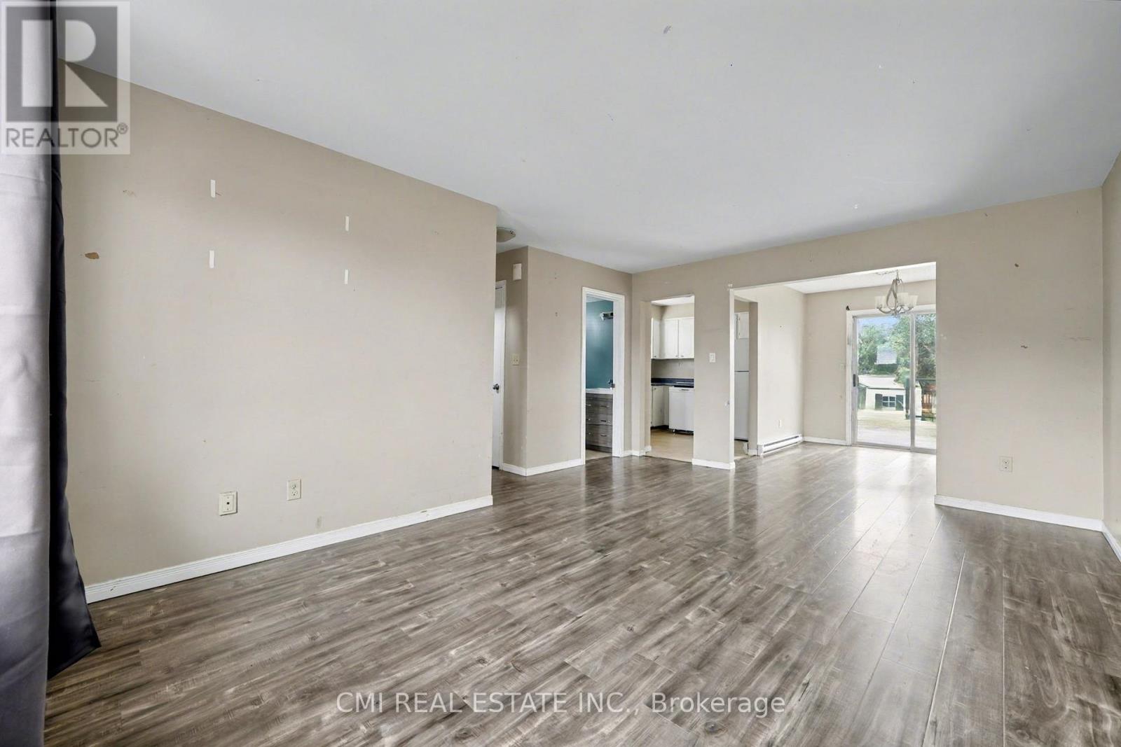 916 Woodbine Avenue, Greater Sudbury, Ontario  P3A 5A8 - Photo 12 - X12600762