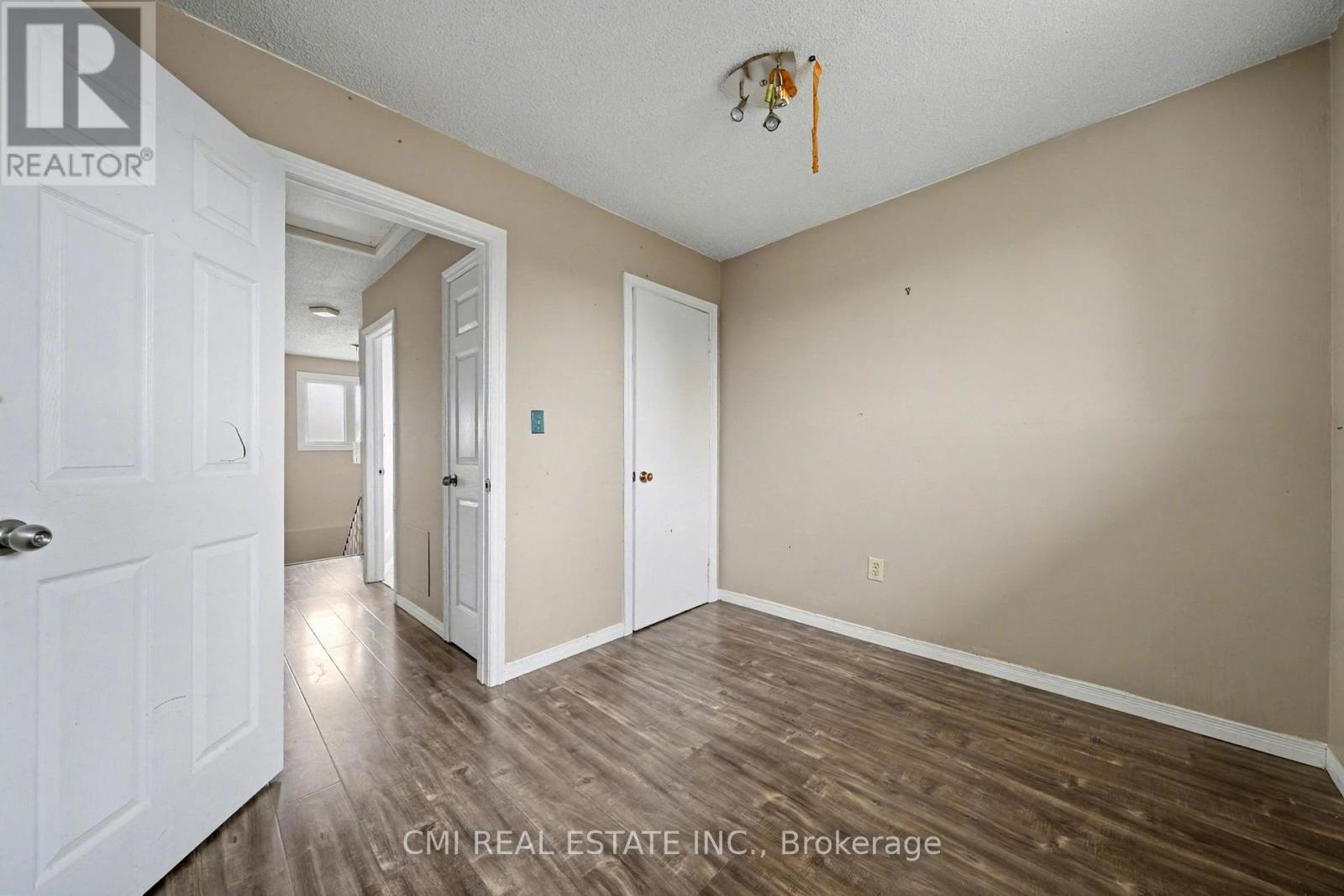 916 Woodbine Avenue, Greater Sudbury, Ontario  P3A 5A8 - Photo 23 - X12600762