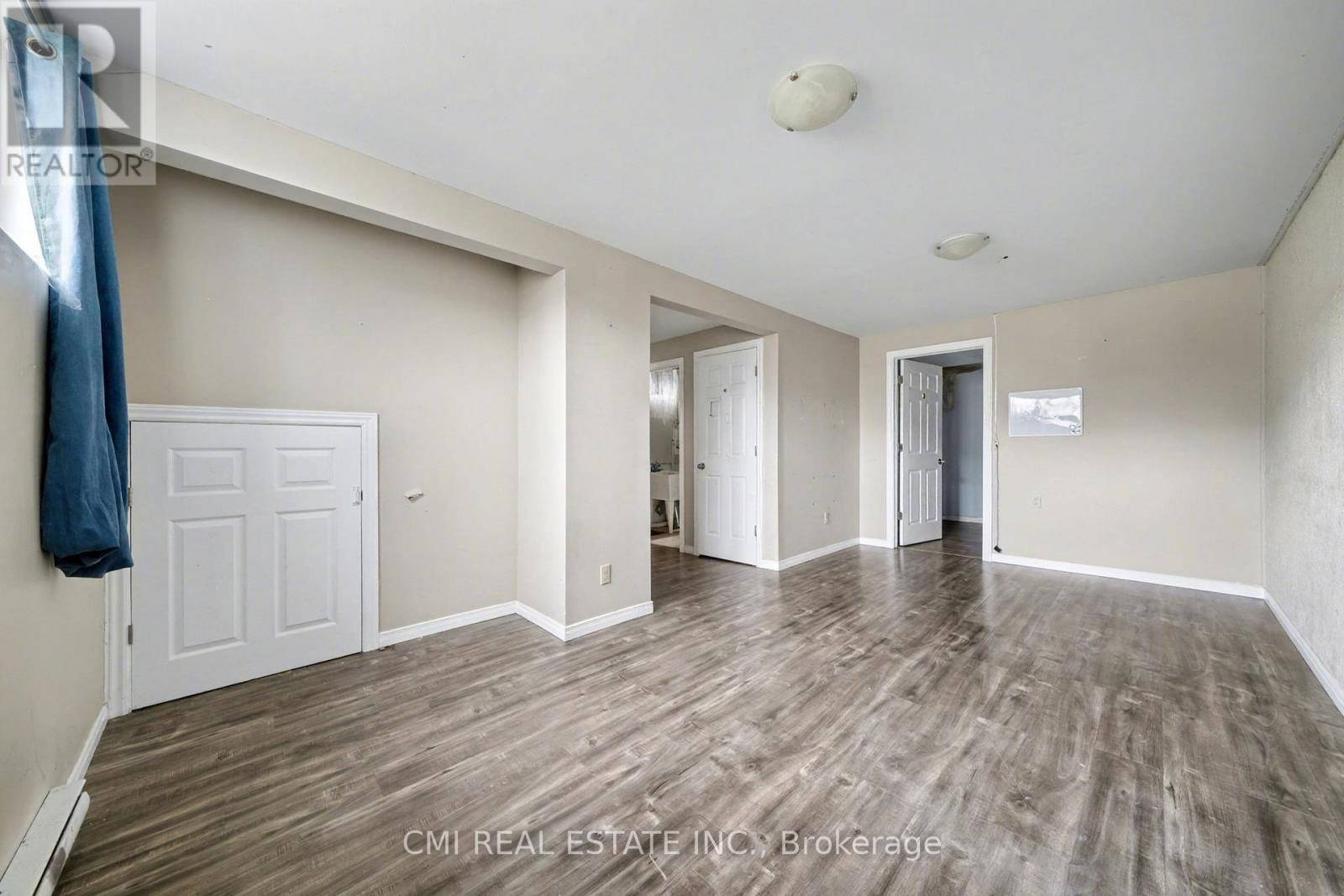 916 Woodbine Avenue, Greater Sudbury, Ontario  P3A 5A8 - Photo 28 - X12600762