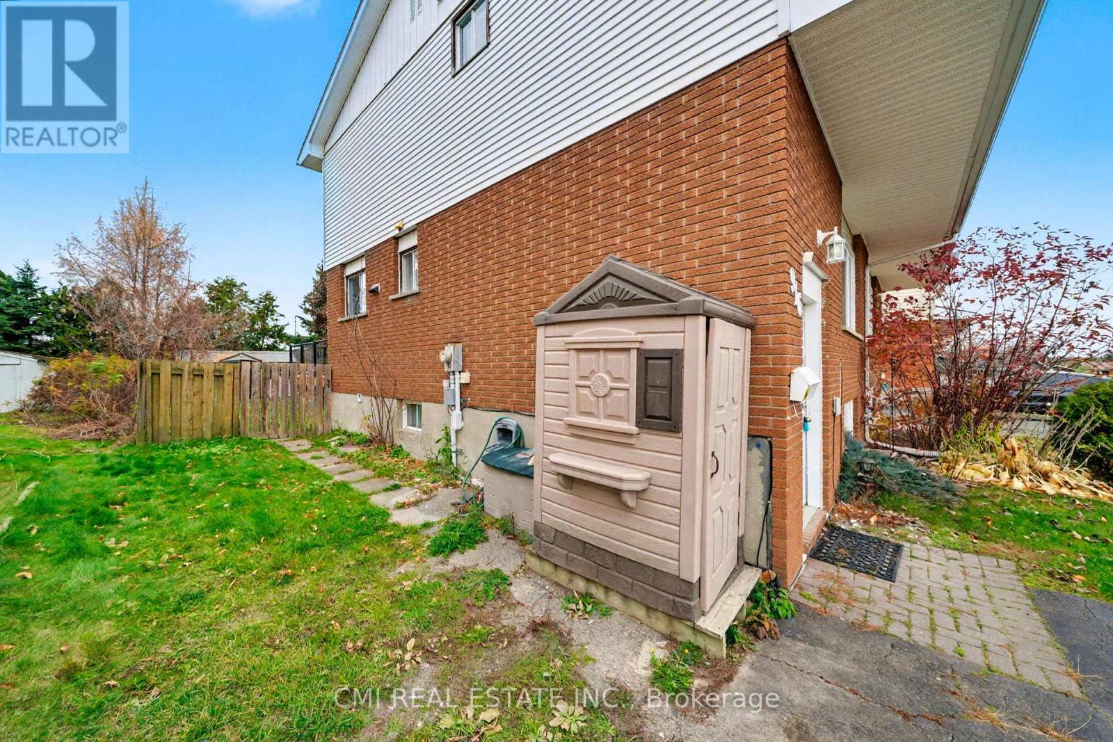 916 Woodbine Avenue, Greater Sudbury, Ontario  P3A 5A8 - Photo 37 - X12600762