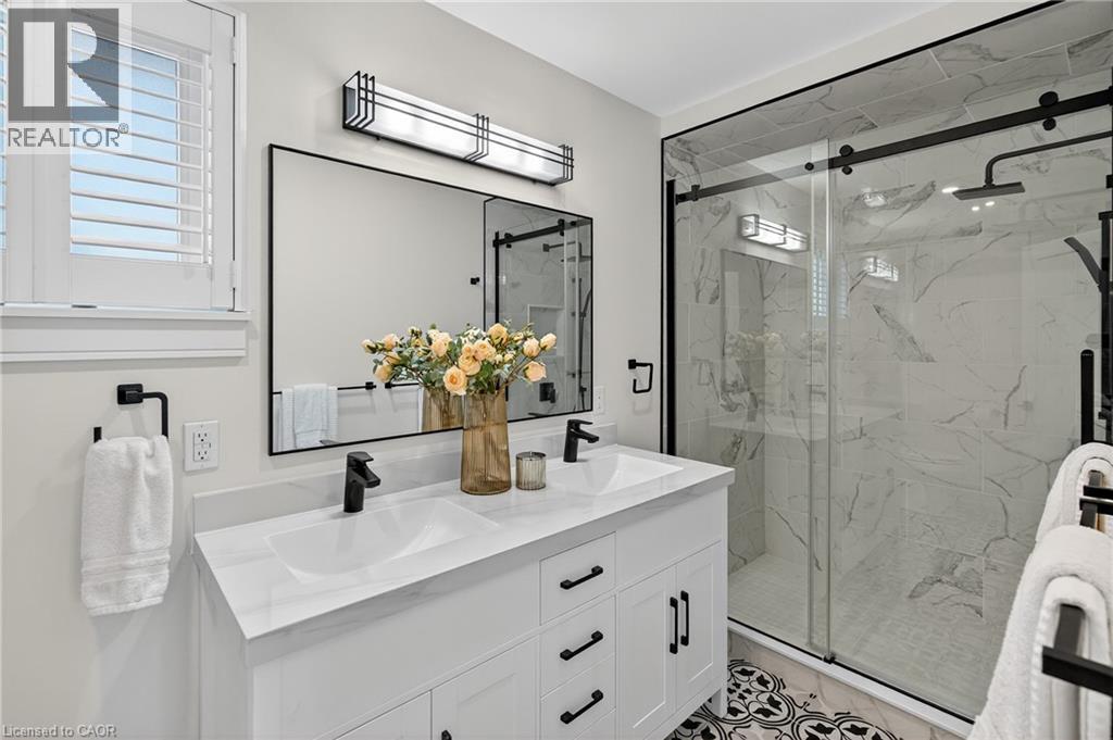 2347 Tweedsmuir Court, Burlington, Ontario  L7P 4K9 - Photo 22 - 40789063