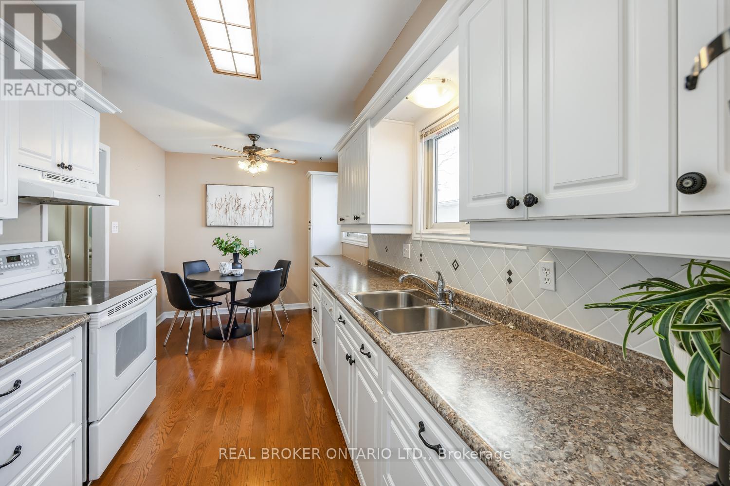 1189 Erinlea Avenue, Oshawa, Ontario  L1H 7J4 - Photo 14 - E12600838