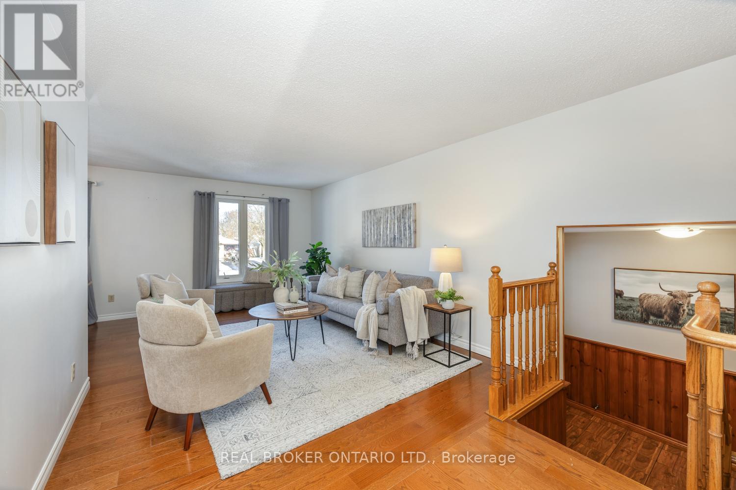 1189 Erinlea Avenue, Oshawa, Ontario  L1H 7J4 - Photo 4 - E12600838