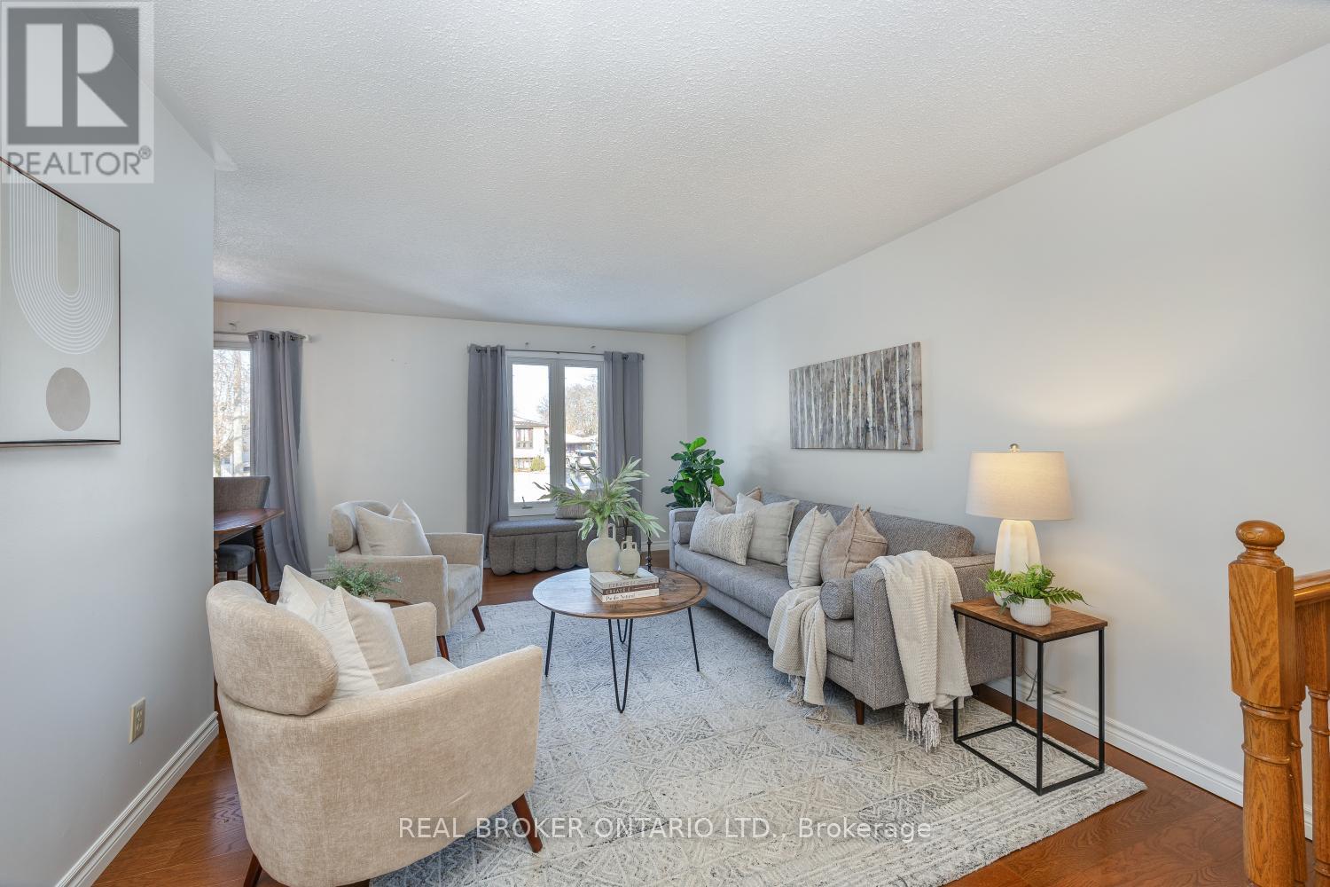 1189 Erinlea Avenue, Oshawa, Ontario  L1H 7J4 - Photo 5 - E12600838