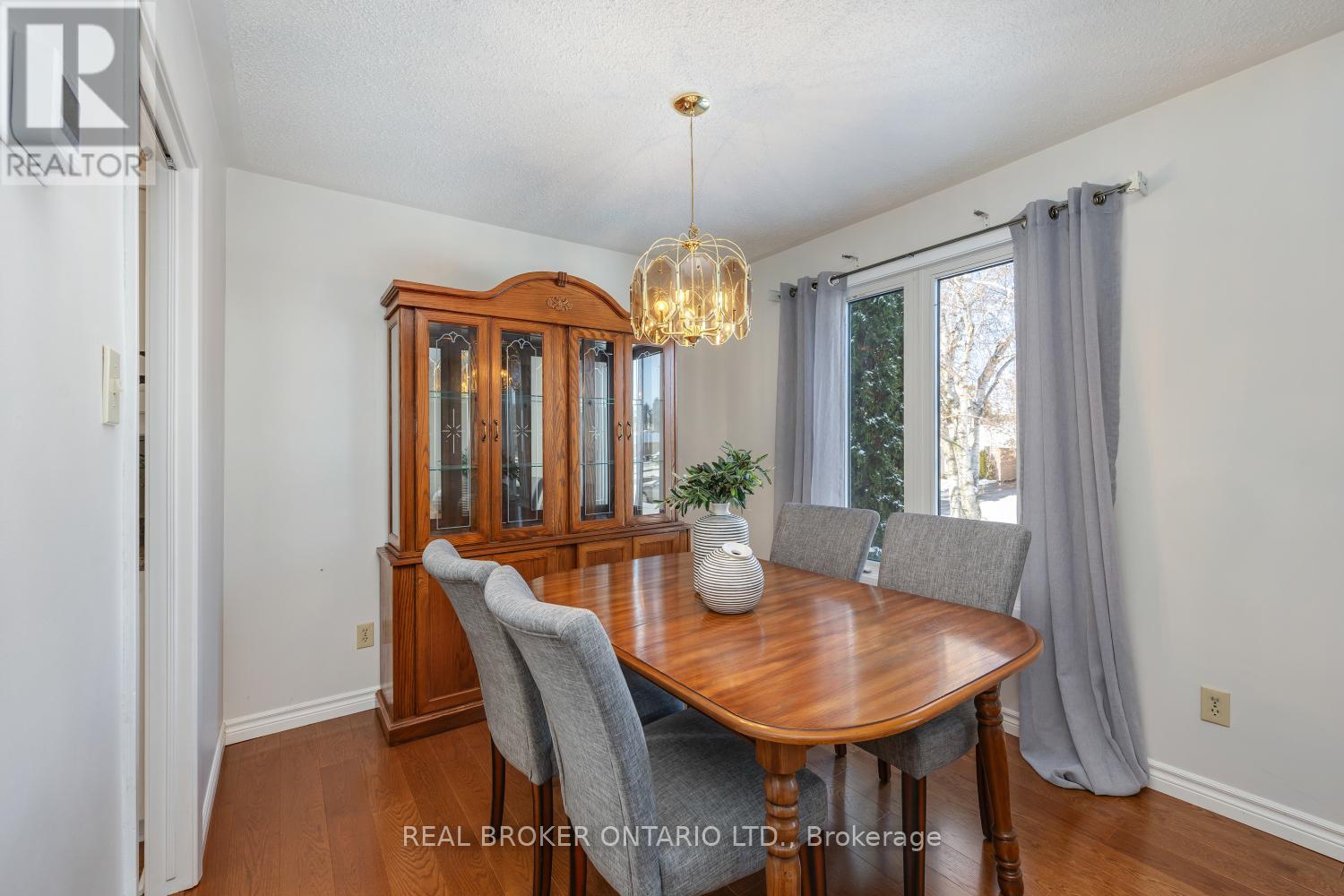 1189 Erinlea Avenue, Oshawa, Ontario  L1H 7J4 - Photo 9 - E12600838