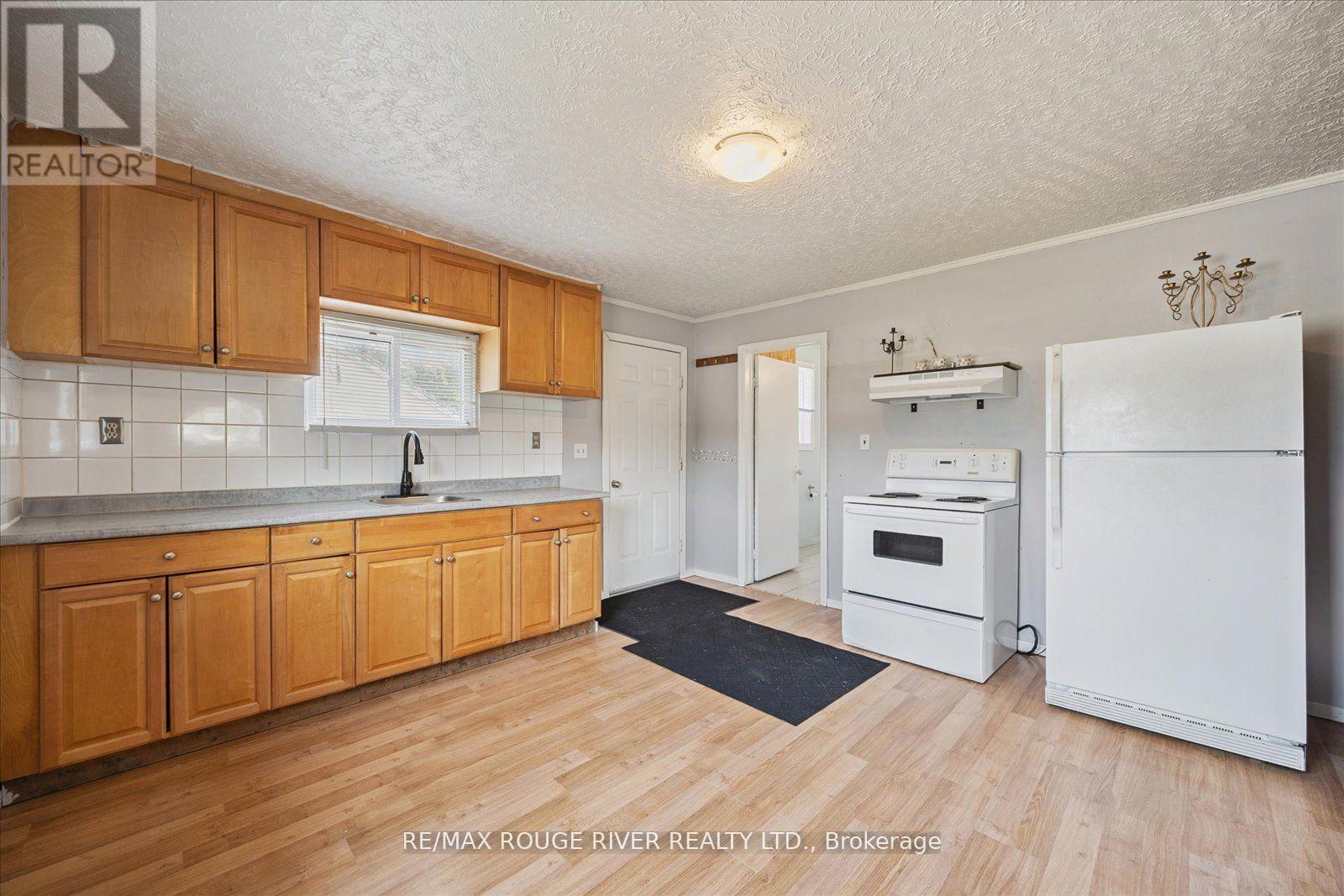 2037 Nash Road, Clarington, Ontario  L1C 3K4 - Photo 9 - E12600956