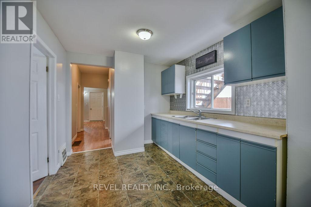 175-177 Elm Street S, Timmins, Ontario P4N 1W7 - Photo 10 - T12600964