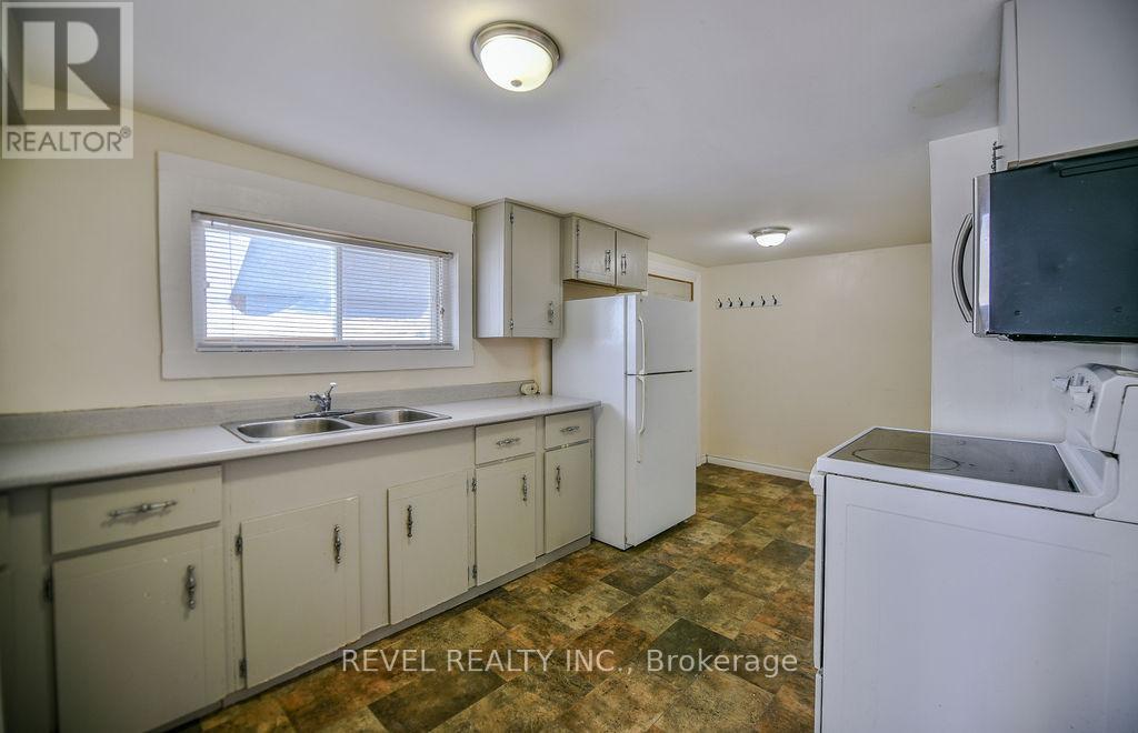 175-177 Elm Street S, Timmins, Ontario P4N 1W7 - Photo 27 - T12600964