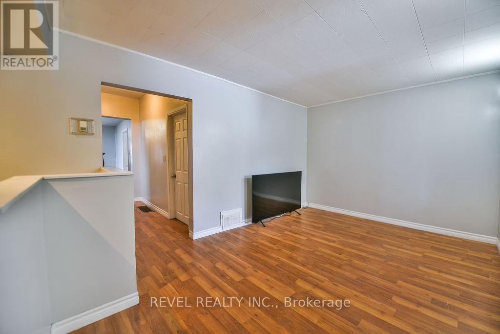 175-177 Elm Street S, Timmins, Ontario P4N 1W7 - Photo 8 - T12600964