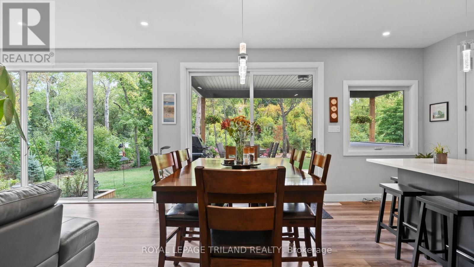 8443 Goosemarsh Line, Lambton Shores, Ontario  N0M 1T0 - Photo 14 - X12600816