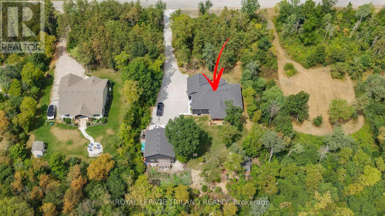 8443 Goosemarsh Line, Lambton Shores, Ontario  N0M 1T0 - Photo 48 - X12600816