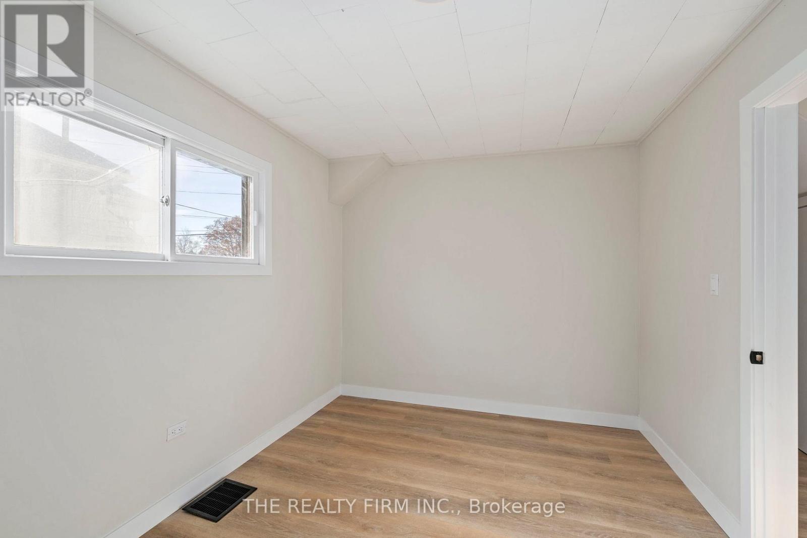 165 Sunset Drive, St. Thomas, Ontario N5R 3C1 - Photo 11 - X12601000