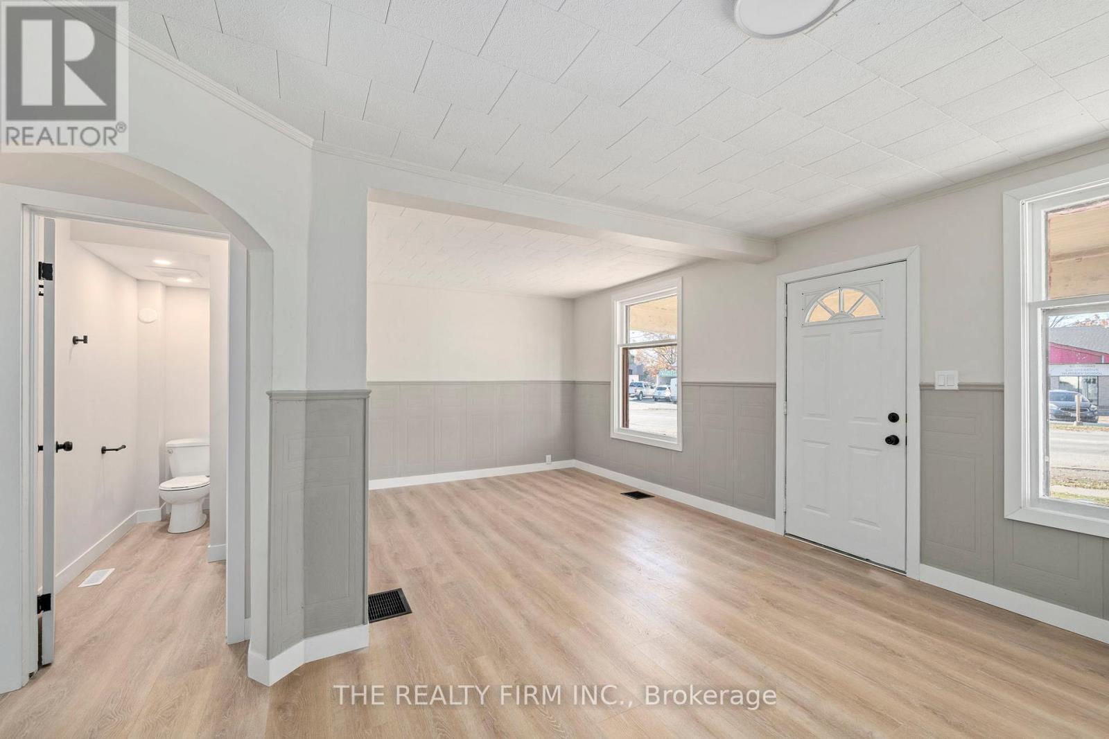 165 Sunset Drive, St. Thomas, Ontario N5R 3C1 - Photo 4 - X12601000