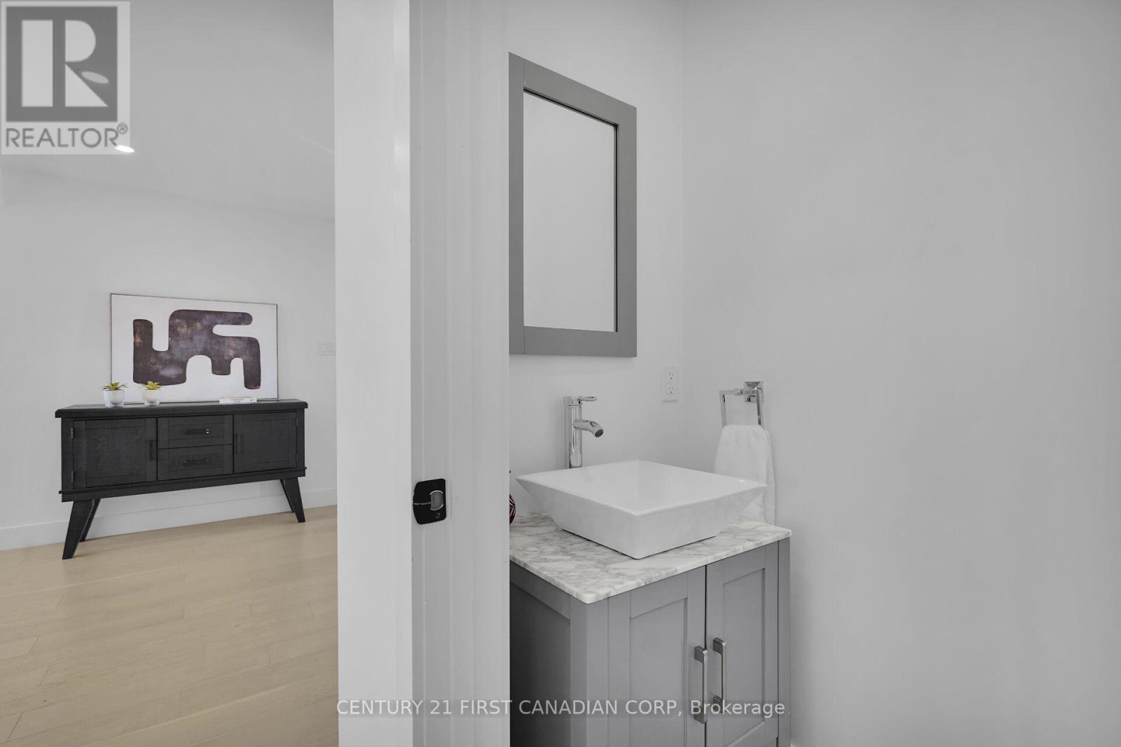 878 Riverside Drive, London North, Ontario  N6H 2T3 - Photo 29 - X12601026